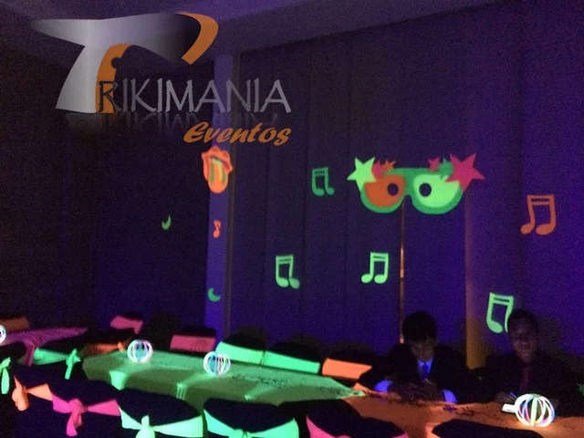 Fiesta de Quince años Neon - Trikimania Eventos (RECOMENDADO)